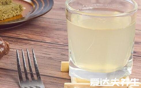 喝蜂蜜水的最佳时间表，餐前饭后喝蜂蜜水对身体好