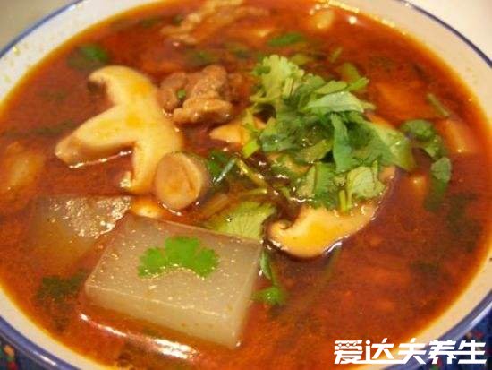 冬至吃什么传统食物，北方吃饺子南方各种特色小吃馋人嘴