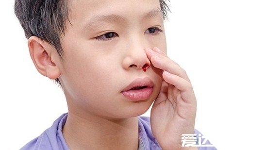 小孩鼻子出血七种原因，别再用错误方法给孩子止血了
