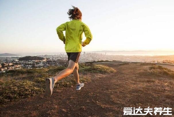跑步多久才能起到减肥的作用，建议慢跑二十分钟以上(坚持一周)