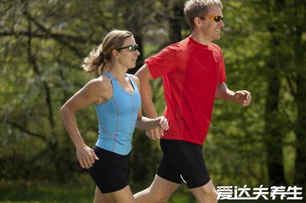 跑步减肥的最佳时间，早上空腹跑步燃脂效果最强