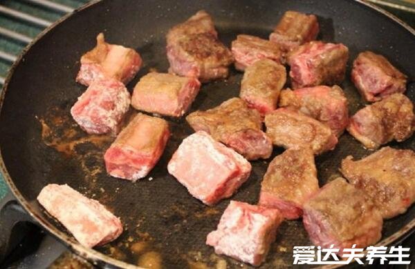 牛肉怎么炖好吃又烂，浸泡焯水用冷水/炖煮牛肉用热水