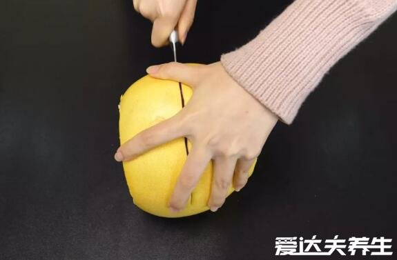柚子怎么剥完整果肉，两种方法教你剥出完整干净的果肉