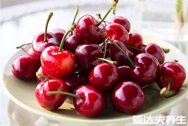 尿酸最怕的三种水果，葡萄/樱桃/西瓜(附4大注意事项)