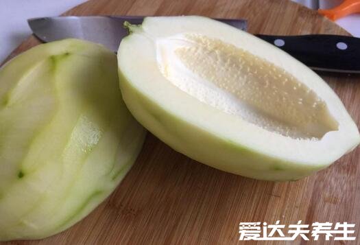 青木瓜怎么吃，不仅可以直接吃还能煎炒/炖粥/制作沙拉