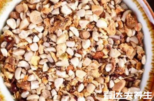 红豆薏米芡实茶的功效与作用，美容养颜/祛湿止痛效果好(女性佳品)