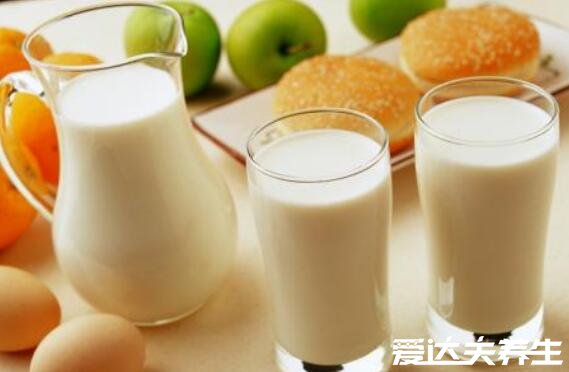 纯牛奶可以加热吗，喝牛奶的主要事项有哪些(可以加热/不可煮沸)