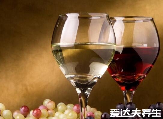 白葡萄酒和红葡萄酒的区别，主要为原料和酿造工艺的不同