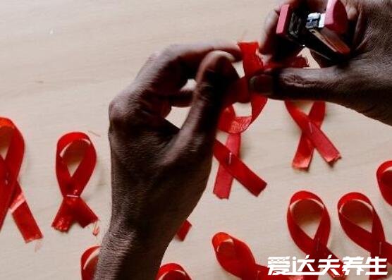 艾滋病传染必须有五个条件，达到量且活着的艾滋病毒才能传播