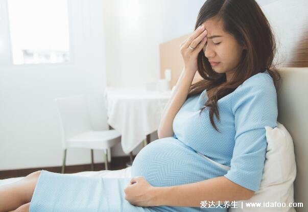 孕妇五个症状就快生了，羊水破裂是最后症状非常紧急