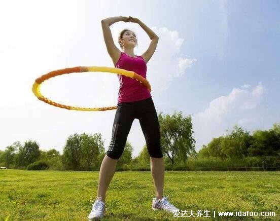转呼啦圈的好处和坏处，可有效减肥但会导致腰部的损伤