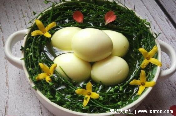 荠菜花煮鸡蛋的功效及禁忌，很高的药用价值能预防癌症