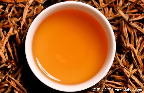 红茶的功效与作用禁忌，健脾养胃抗衰老不要空腹喝