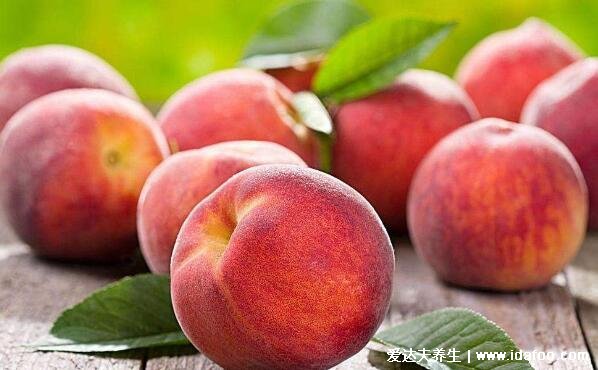 桃子的功效与作用营养，高钾低钠的水果能利尿消肿/补血益气