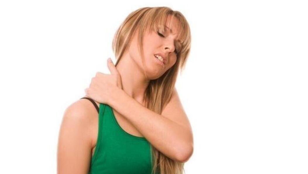 肩周炎三个动作自愈方法，做完立马见效酸痛消失(附动作图)