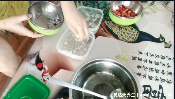 最简单白凉粉制作果冻的方法，5个步骤做出健康果冻（附视频）