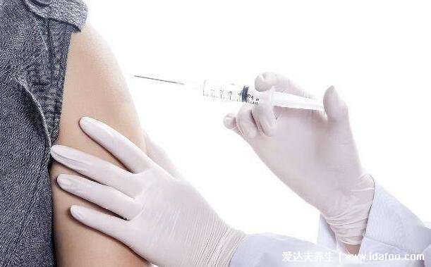 为什么医生都不打新冠疫苗，其实都打了(这些人不能打疫苗)