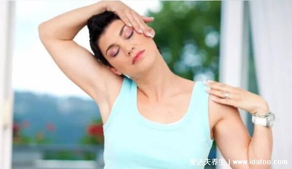 脖子落枕最快治愈方法，3个动作3分钟拯救你落枕了的脖子