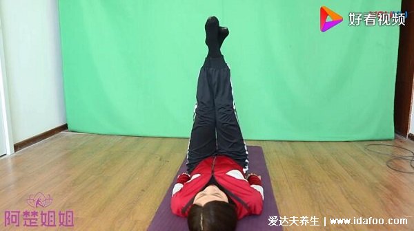 学生三天瘦成筷子腿，四个动作躺着就可以进行(附图解和视频)