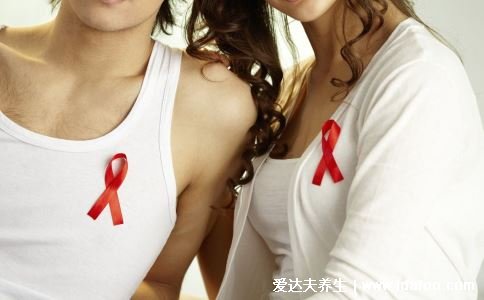 女人艾滋病的三大症状，可能私密处感染/皮肤出现疹子/感冒症状