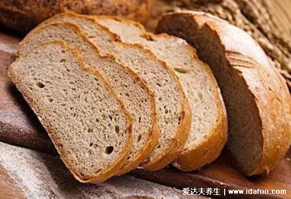 全麦面包真的能减肥吗，1片纯正全麦面包热量91大卡(可以减肥)