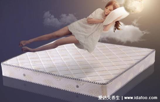 床垫甲醛多久可散发完，时间和处理方法有关(释放周期可达15年)