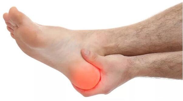 后脚跟痛是大病前兆，脚底疼痛部位图解(4种原因)