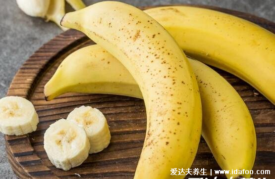 香蕉热量高但减肥可以吃，每100克有93大卡(附香蕉减肥法)