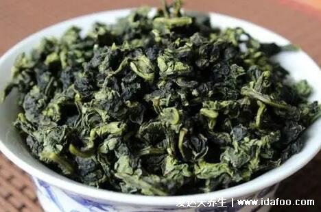 铁观音是红茶还是绿茶，属于乌龙茶/半发酵茶类(红茶发酵绿茶不发酵)