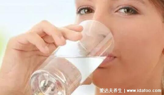 嗓子痒止咳最快的方法，多喝水/按摩少商穴/白萝卜煮水等5个方法