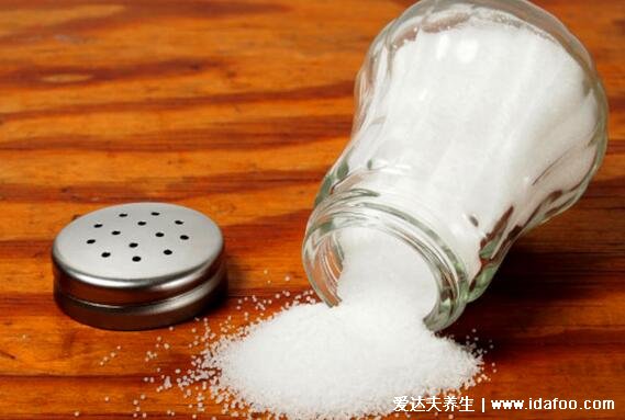 无碘盐适合什么人吃，正常人能不能吃(长期吃可能甲状腺肿大)