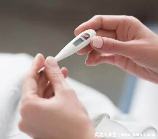 四个方法测怀孕 准爆了，验孕棒不宜过早用(大家都在用的测孕方法)