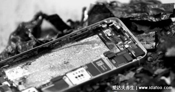 手机爆炸前兆一定要小心，看爆炸最多的手机排行榜