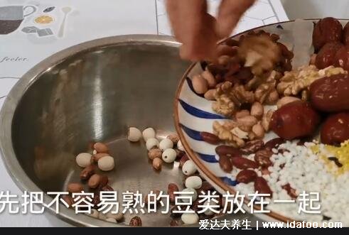 八宝粥怎么煮烂得快又粘稠好吃，豆类先煮且砂锅中煮(附视频及步骤)