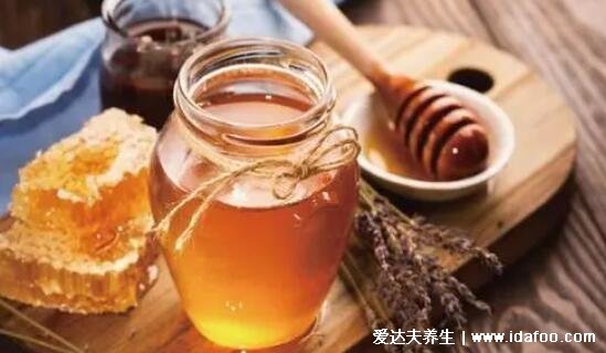 喝蜂蜜水的10大禁忌，冲泡不能超60度会破坏营养(注意有人不能喝)