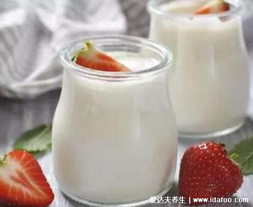 喝酸奶的最佳时间是什么时候，饭后30分钟到2小时可促进胃液分泌