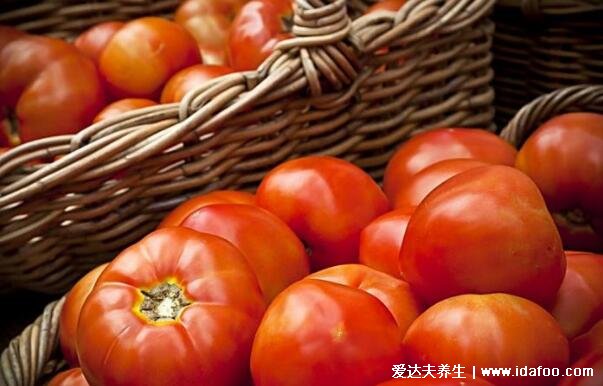 活血化瘀常吃10种食物，西红柿/山楂/大蒜多吃可活血化瘀
