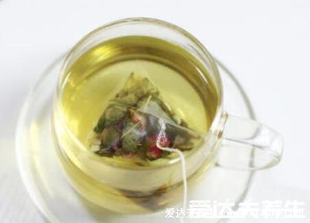 荷叶茶的副作用与危害性，长期食用小心诱发宫寒(4个方面副作用)