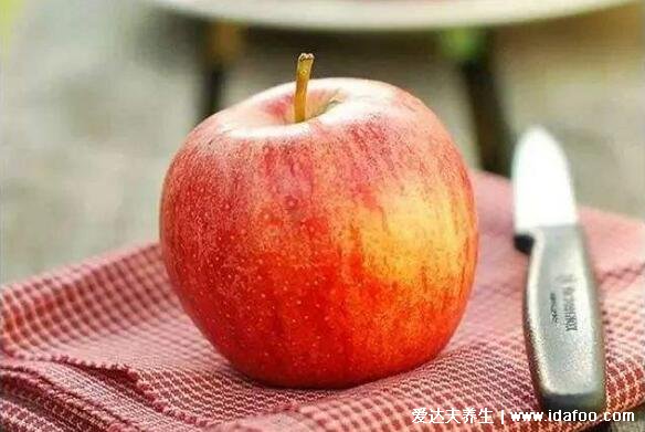 晚上吃苹果等于吃砒霜是谣言，盘点吃苹果的4大误区