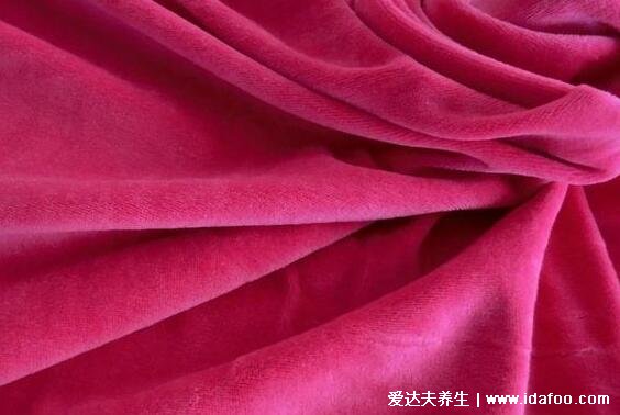天鹅绒面料的优缺点是什么材质，非天鹅羽毛制作是优质棉纱(易静电)