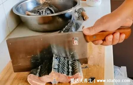 鲟鱼怎么做好吃，红烧鲟鱼简单做法没有腥味(视频做法及步骤)
