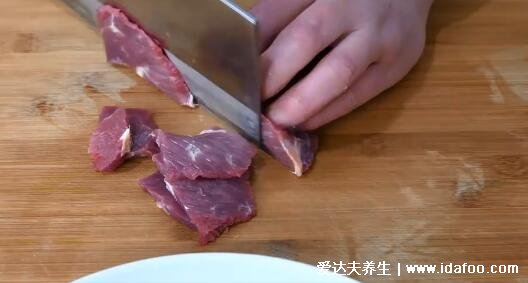 粉条怎么做好吃家常做法，牛肉砂锅粉条简单做法营养好吃(附详细步骤)