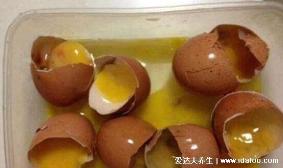 什么蛋不能吃，散黄蛋/粘壳蛋/裂纹蛋/发霉蛋千万不要吃