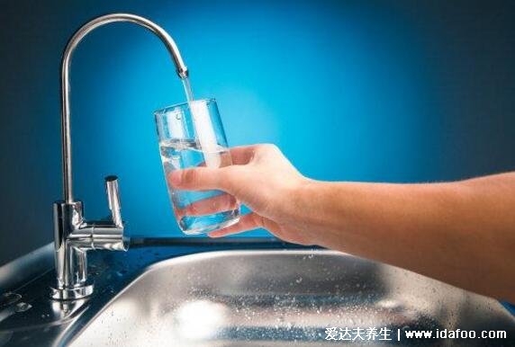 纯化水是什么东西可以喝吗，不含任何离子和添加物的水(可以喝)