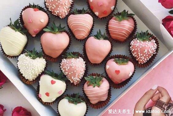情人节为什么要送巧克力，会分泌出荷尔蒙给人甜蜜热恋的感觉