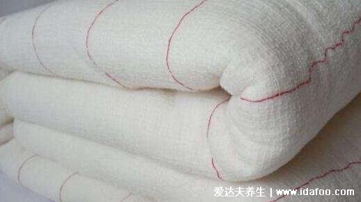 棉被怎么洗，4种材质棉被清洗方法(棉花棉被直接晒勿洗) 
