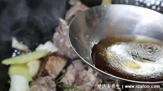 鹅肉怎么样做比较好吃，全程小火煮红烧鹅肉(6个步骤附视频)