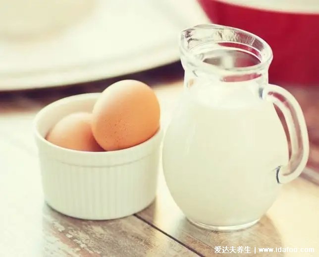 豆浆和鸡蛋一起吃，营养会减半？
