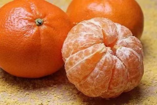 吃橘子有2禁忌一个伤肝一个伤胃