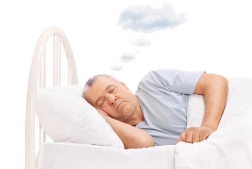 午睡睡不好会影响健康50岁以上人群午睡时要注意三个细节